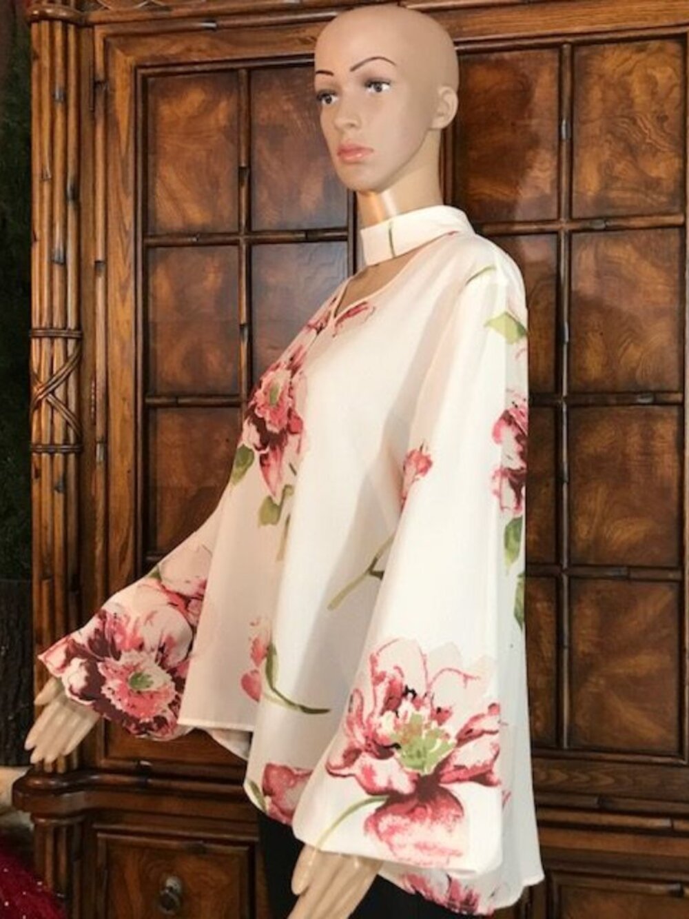 English Countryside Floral Balloon Sleeve Banded V-Neck Blouse